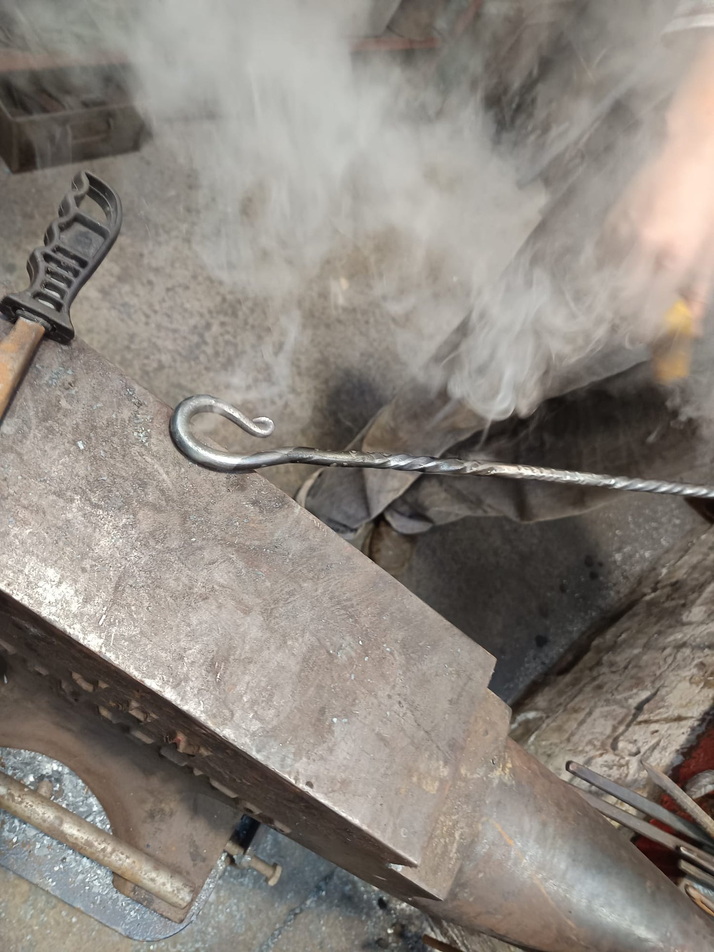 Making a Fire Poker - Blacksmithing workshop