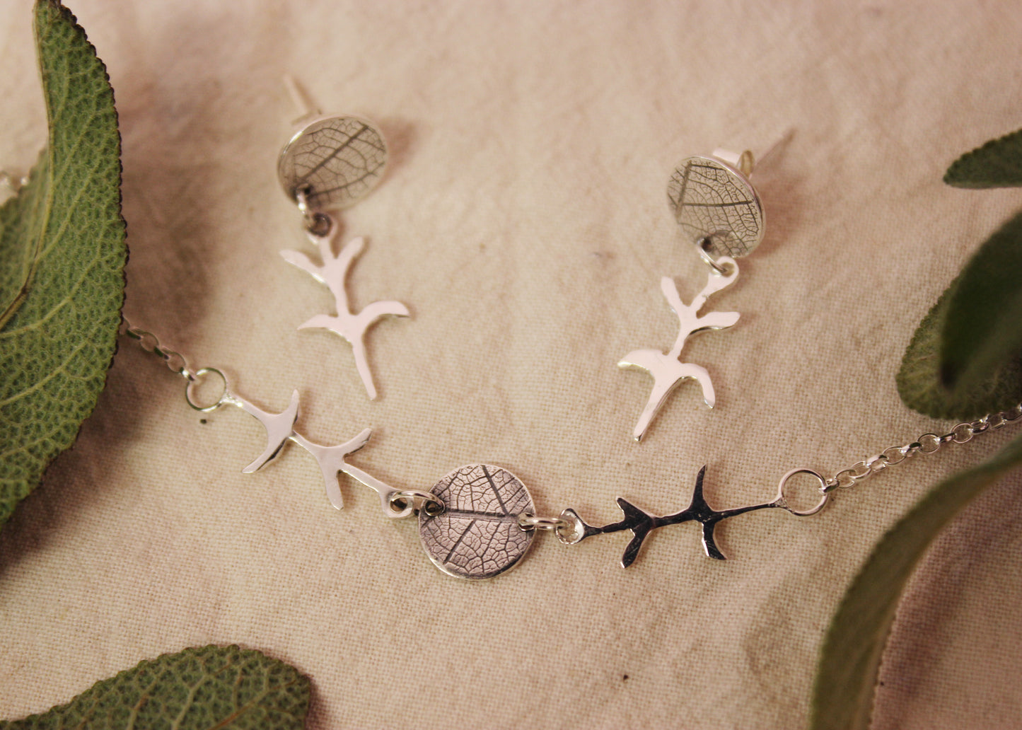 Blodyn Llechi/Slate Flower necklace